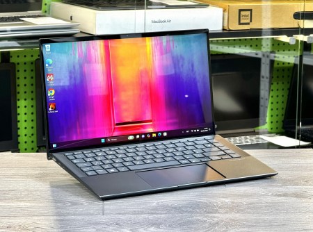 Asus Zenbook UX435E